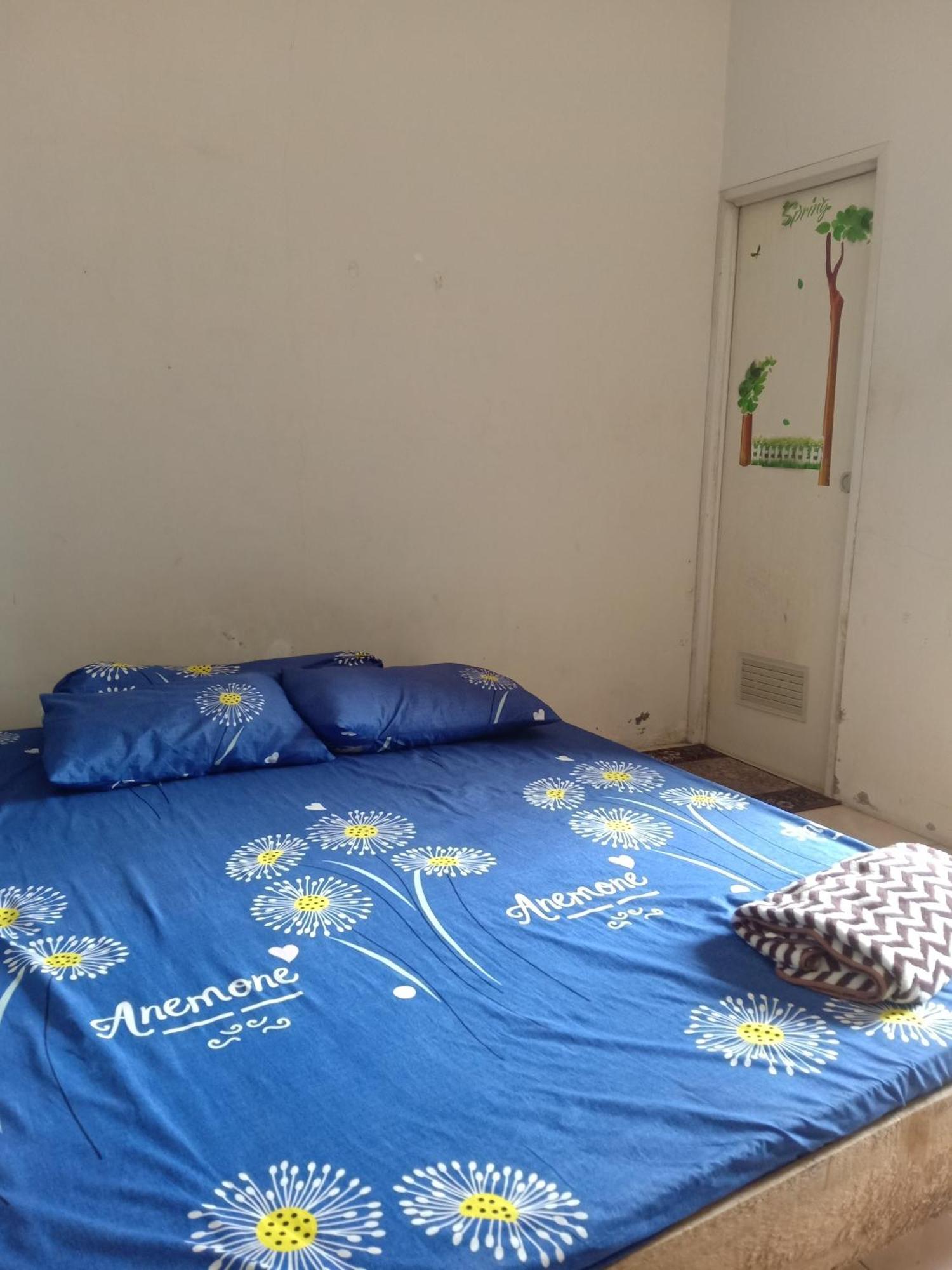 Готель Kost Backpacker Сідоарджо Екстер'єр фото